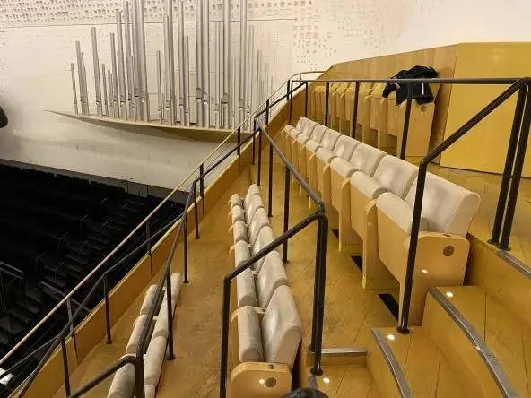 Paris Philharmonie balcony front