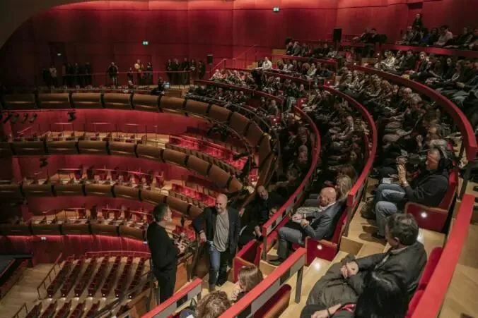Greek National Opera balcony front with a broad guardrail cap