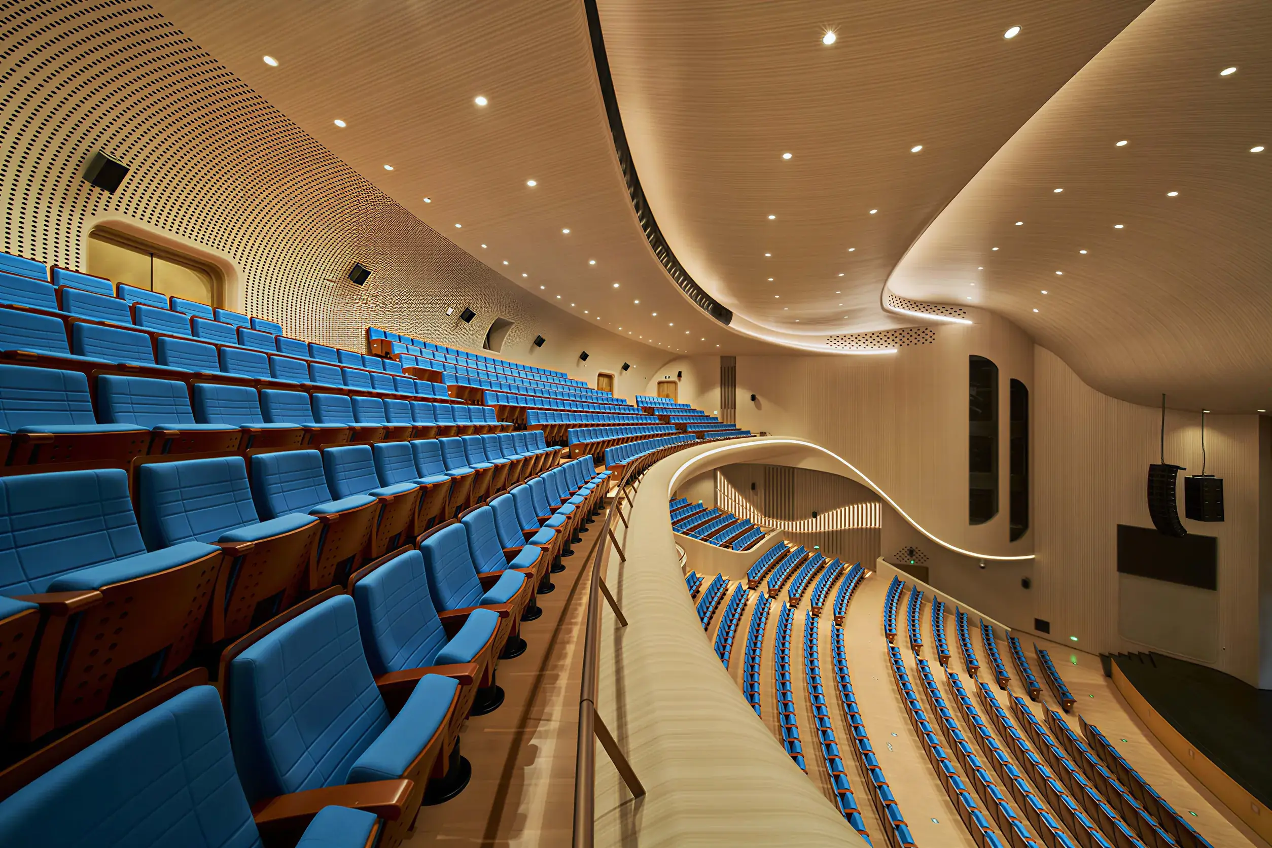 Acoustic ray-tracing simulation of the parametric wave surfaces inside The Grand Theater